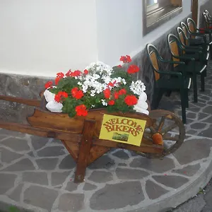 2* Hotel Larese